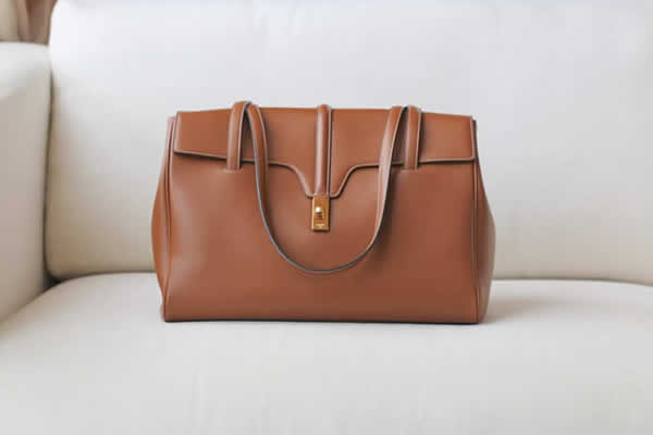 Replica Celine Lychee Grain Cowhide Discount Fashion Hot Sale Yellow Handbags